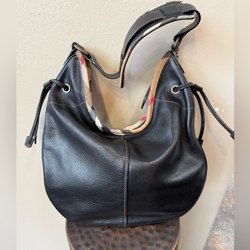 Burberry Brook Black Pebbled Leather Shoulder Bag Nova Check Trim - Picture 7 of 12